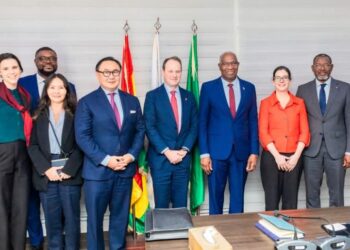 Le Premier ministre rencontre la délégation de Rio Tinto pour faire le point sur l&rsquo;avancement du Parc Urbain de Conakry