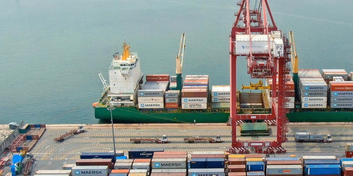 Congestion du port : le ministre des transports explique les causes et conséquences…