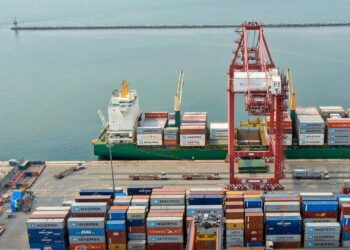 Congestion du port : le ministre des transports explique les causes et conséquences…