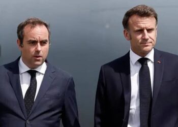 France: le premier ministre démissionne à quelques semaines de sa nomination 