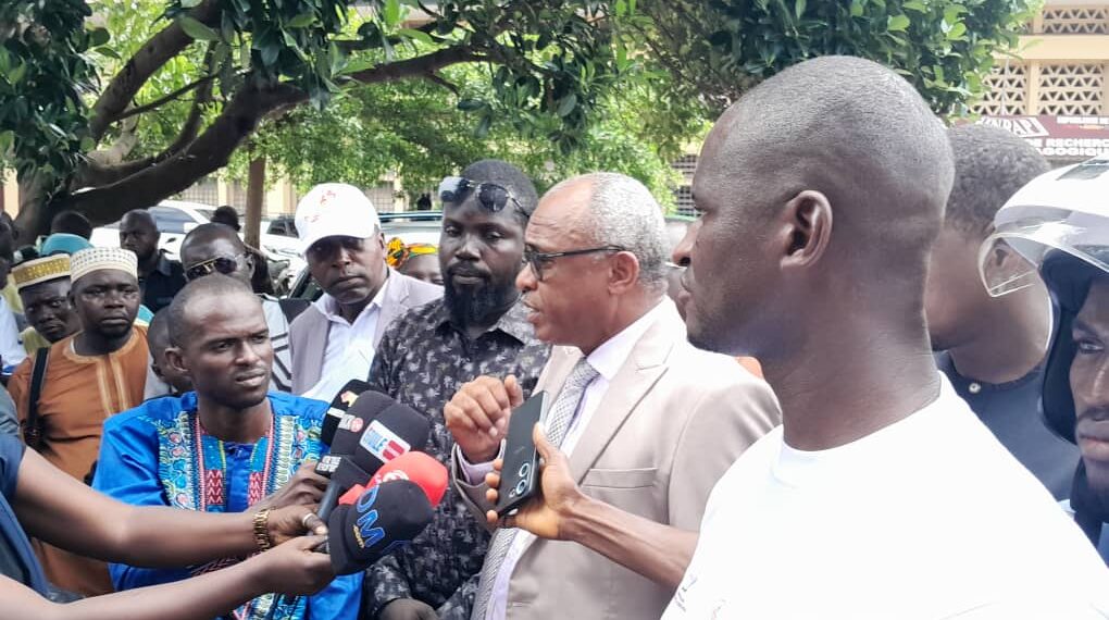 Grogne des enseignants contractuels non retenus : le ministre Jean Paul Cédy privilégie le dialogue 