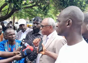 Grogne des enseignants contractuels non retenus : le ministre Jean Paul Cédy privilégie le dialogue 