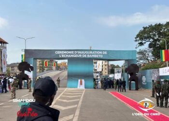 L&rsquo;inauguration de l&rsquo;échangeur de Bambéto : Le président Mamadi Doumbouya honore les victimes de l&rsquo;axe 