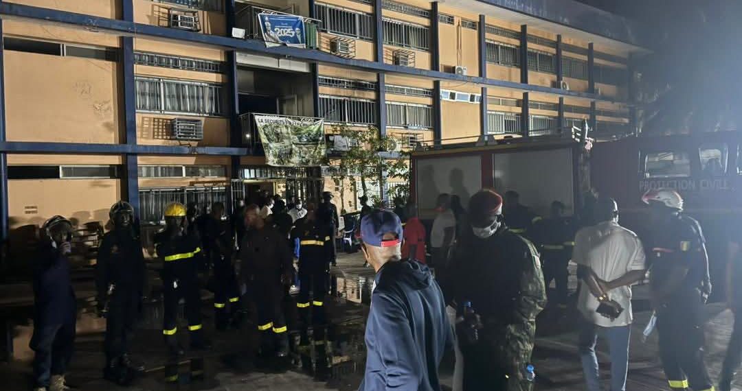Incendie au ministère de la sécurité et de la protection civile : le bâtiment principal touché 