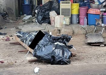 CONAKRY / DIXINN : LA DÉCOUVERTE MACABRE DU CORPS D&rsquo;UN FRIGORISTE DANS SA CHAMBRE 