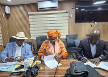 GRÈVE INTERSYNDICALE : UN ACCORD TROUVÉ ENTRE LE SNE , FSPE ET LE GOUVERNEMENT 