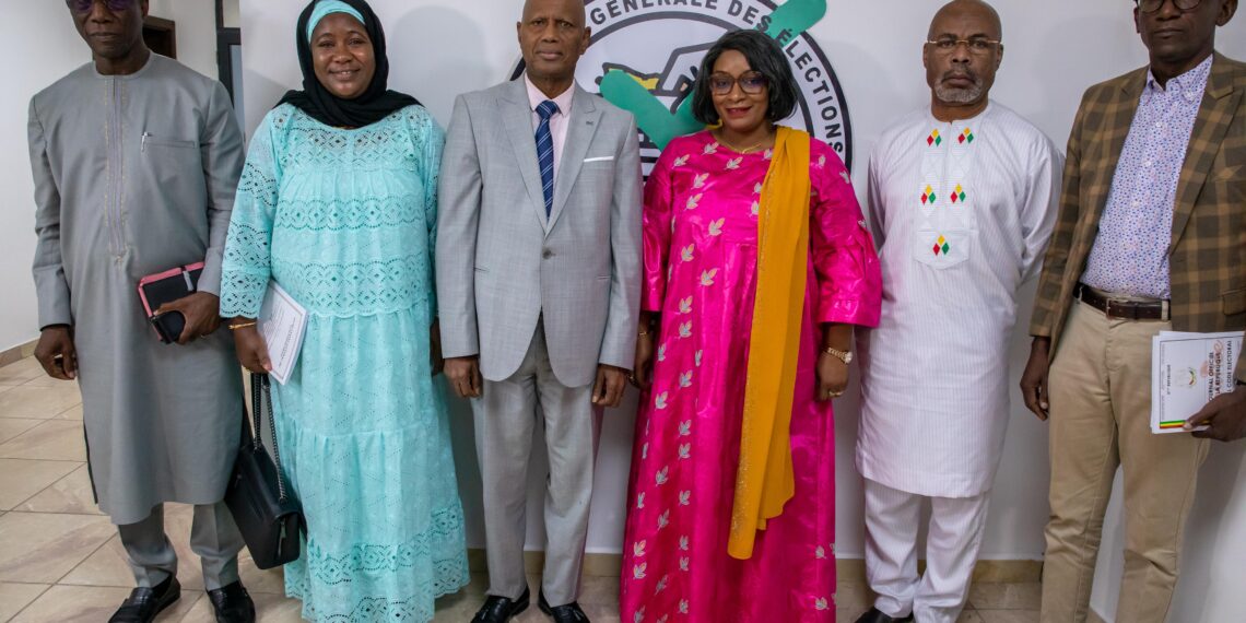 Présidentielle du  28 décembre 2025: la DGE reçoit des instances de régulation des médias 