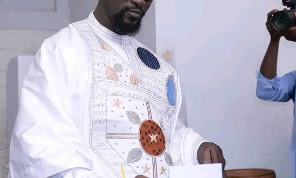 Présidentielle 2025 en Guinée : une demi-journée de vote marquée par le calme, l’ordre et une forte mobilisation citoyenne