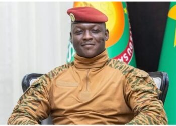 Burkina Faso: Dissolution des partis politiques pour une «refondation de l&rsquo;État»