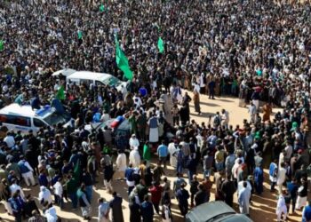 LIBYE : SAÏF AL-ISLAM KADHAFI INHUMÉ À BANI WALID EN PRÉSENCE DE MILLIERS DE PARTISANS 