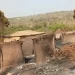 Siguiri / Hilimalô : un incendie réduit en cendres 80 cases et 12 greniers 