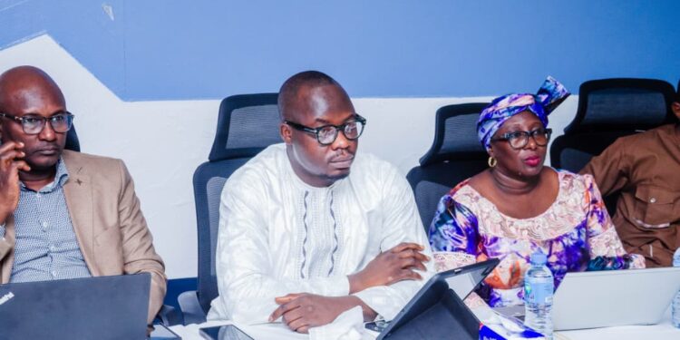 Crise de liquidité en Guinée : le CNOSCG appelle le gouvernement et les institutions financières à agir rapidement pour garantir un accès normal et équitable