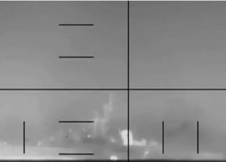 Un sous-marin américain torpille une frégate iranienne et fait au moins 87 morts