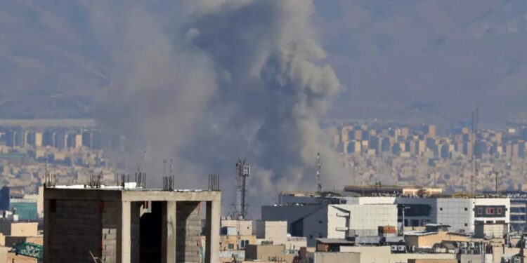 Guerre au Moyen-Orient: frappes «à grande échelle» sur le sud de Beyrouth et Téhéran, l&rsquo;Iran réplique tous azimuts