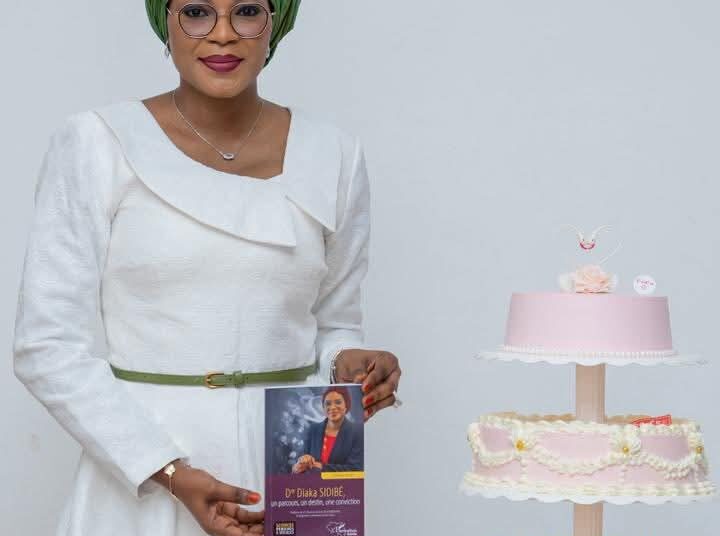 Ton inspirant  « Un parcours, un destin, une conviction » : Dre Diaka Sidibé livre un message fort à la jeunesse