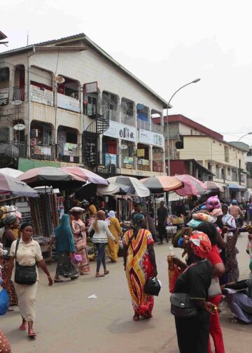 Dernière minute / kaloum : la DGPN donne un ultimatum de 24 heures aux usagers qui stationnent les véhicules au marché Gnènguèma 