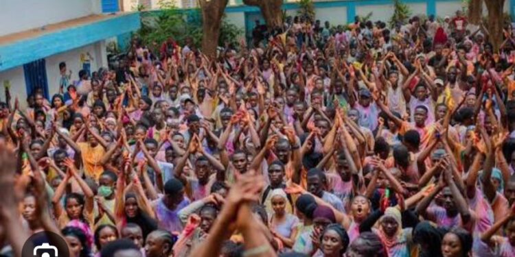 Interdiction des “journées sans sac” et fêtes de couleurs : l’Inspection régionale de l’éducation de Conakry durcit le ton