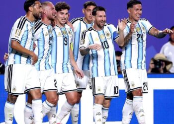 Mondial 2026 : Lionel Messi entre dans la légende avec un triplé historique et propulse l&rsquo;Argentine vers un départ idéal