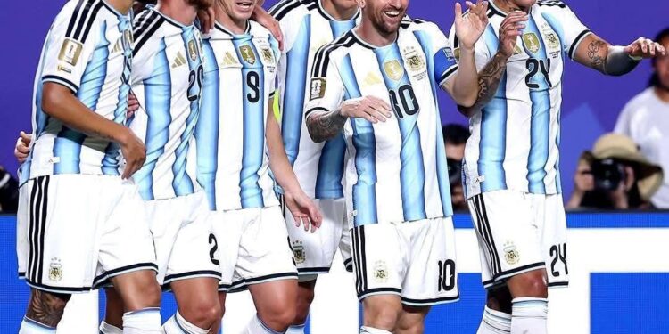 Mondial 2026 : Lionel Messi entre dans la légende avec un triplé historique et propulse l&rsquo;Argentine vers un départ idéal