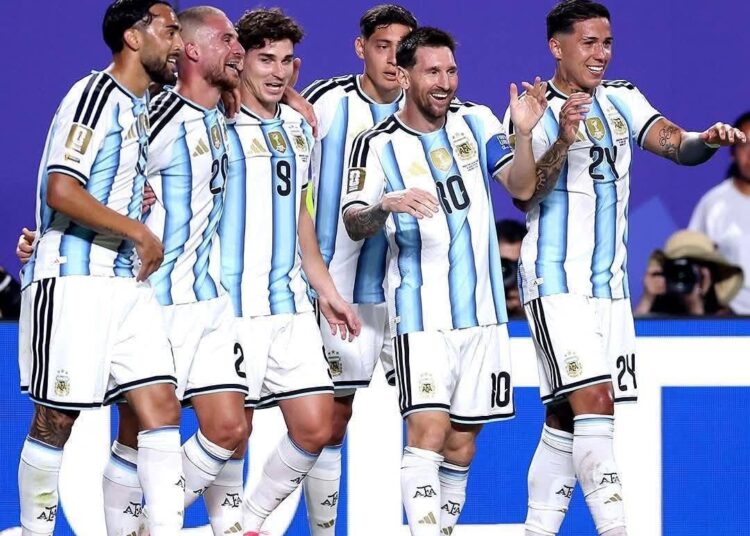 Mondial 2026 : Lionel Messi entre dans la légende avec un triplé historique et propulse l&rsquo;Argentine vers un départ idéal