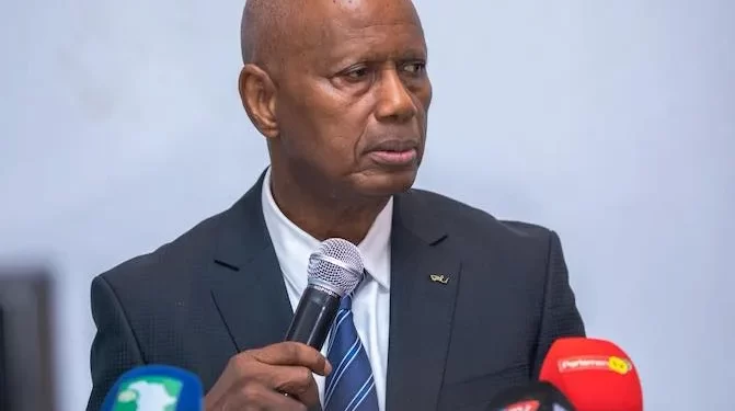 HAC : un journaliste interdit d&rsquo;exercer, Konoma TV Guinée et un site d&rsquo;information suspendus