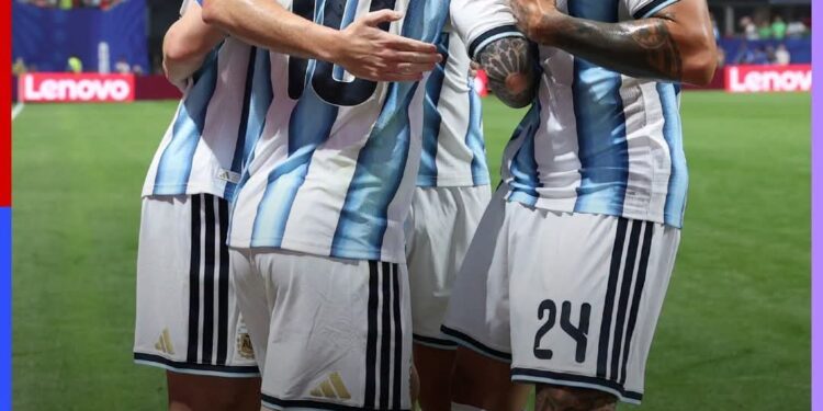 Coupe du monde 2026 : l&rsquo;Argentine de Lionel Messi renverse l&rsquo;Égypte de Mohamed Salah et s&rsquo;offre un quart de finale au terme d&rsquo;un scénario renversant