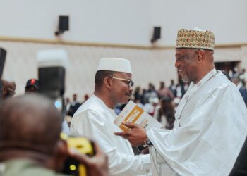 Ve République : Dansa Kourouma prend les commandes de l’Assemblée nationale, une majorité écrasante s’installe au Parlement