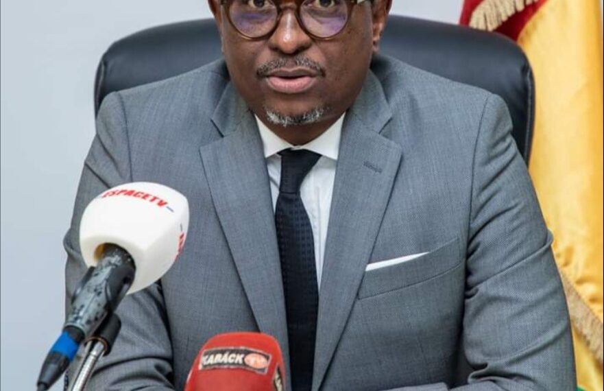 Examens nationaux 2026 en Guinée : quatre hauts responsables de l’Éducation suspendus pour de graves manquements