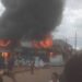 Coyah : un violent incendie ravage une dizaine de magasins de matériaux de construction à Somayah Mosquée