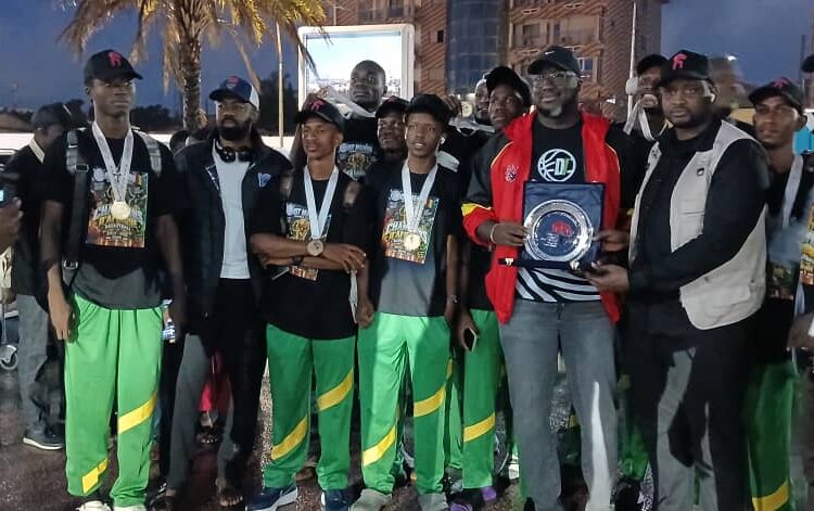 Jeux universitaires africains : la Guinée triomphe au Caire et accueille ses héros à Conakry
