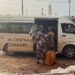 Guinée : un gardien de prison suspendu pour avoir transporté des civils dans un véhicule pénitentiaire